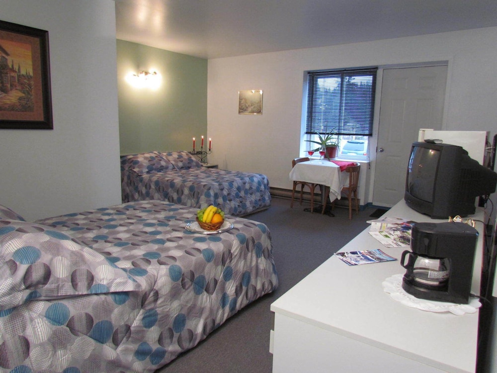 Classic Room, 2 Double Beds photo 1