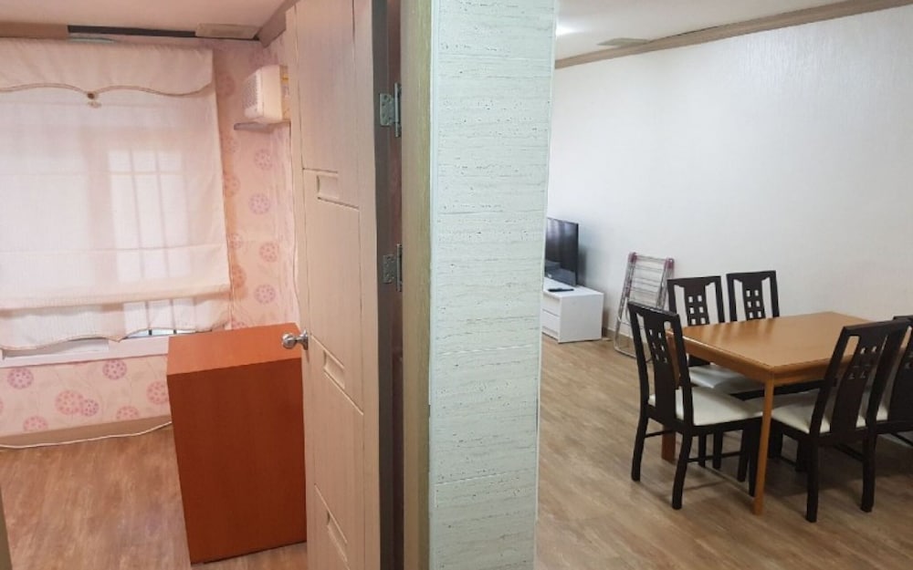 Room (Living room (ondol) -9)