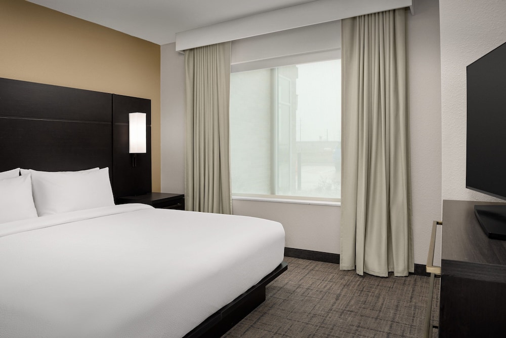 Suite, 1 Bedroom photo 3