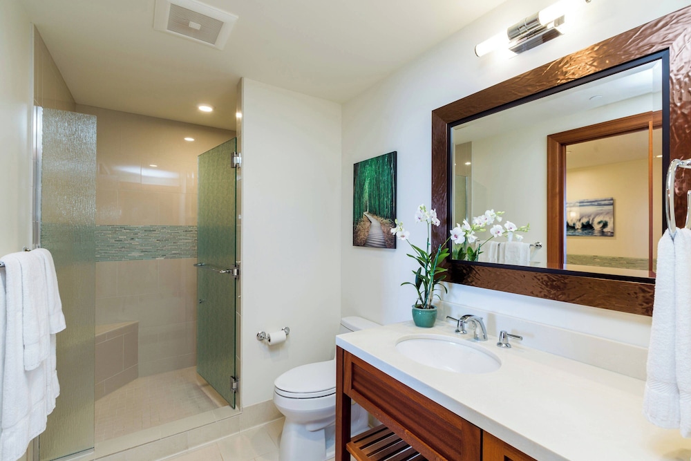 Villa, 1 Bedroom, Kitchen (Island View) - Photo 11