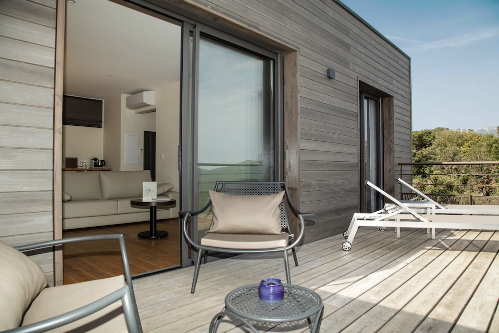 Luxury Suite, Terrace, Sea View photo 2