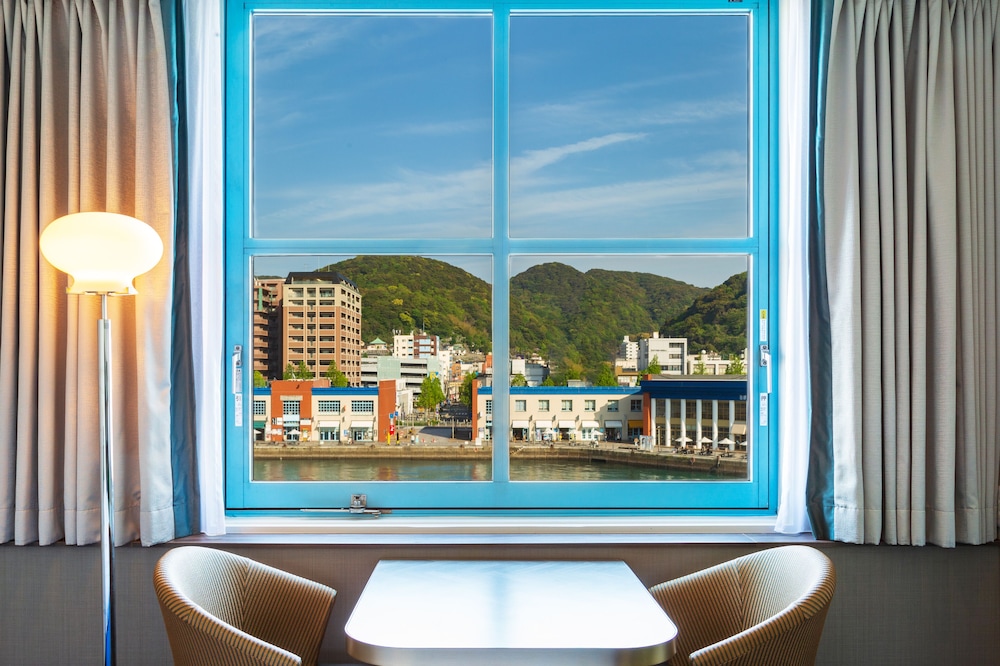 Twin Room with City view, Non Smoking photo 2