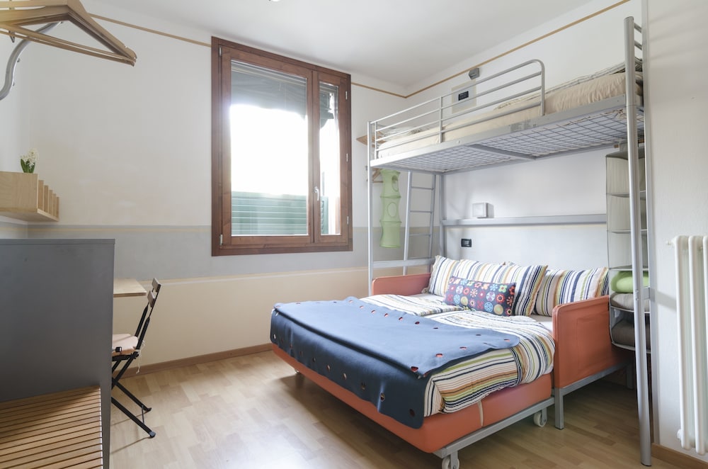 Triple Room, Private Bathroom, City View