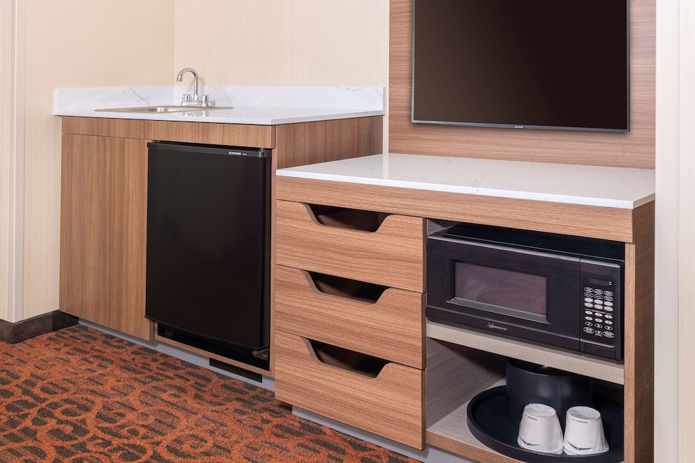 King Suite - Photo 3