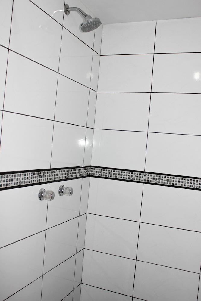 Classic Quadruple Room photo 3
