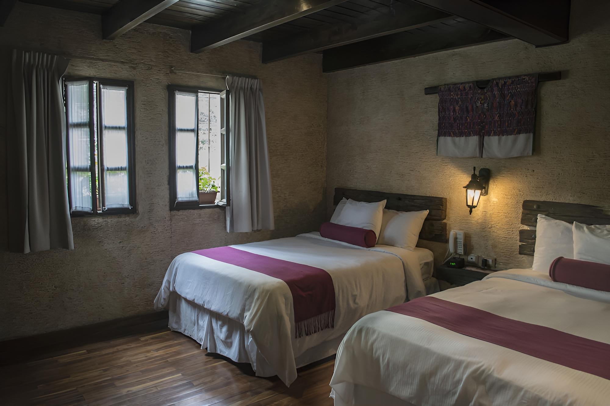 Deluxe Room, 1 King Bed with Sofa bed photo 3