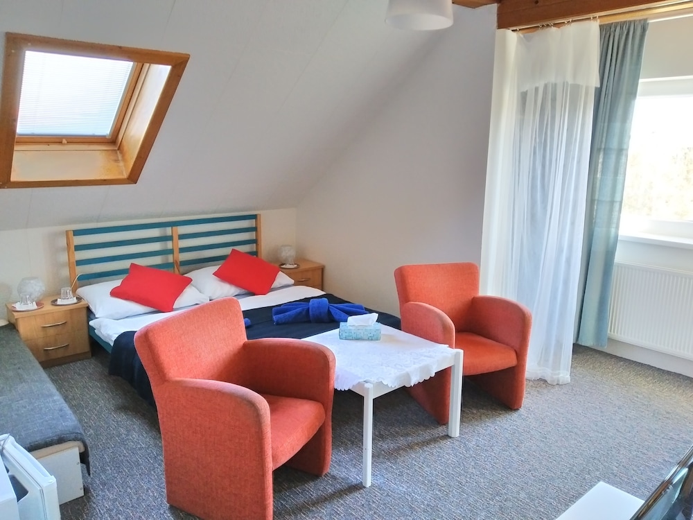 Double Room with Extra Bed, Private Bathroom