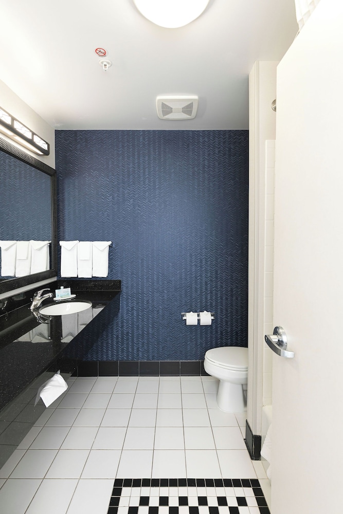 Suite, 1 King Bed with Sofa bed (Mobility/Hearing Accessible, Tub) photo 1