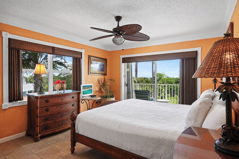 Condo 22, 2 Bedrooms, Ocean View photo 2
