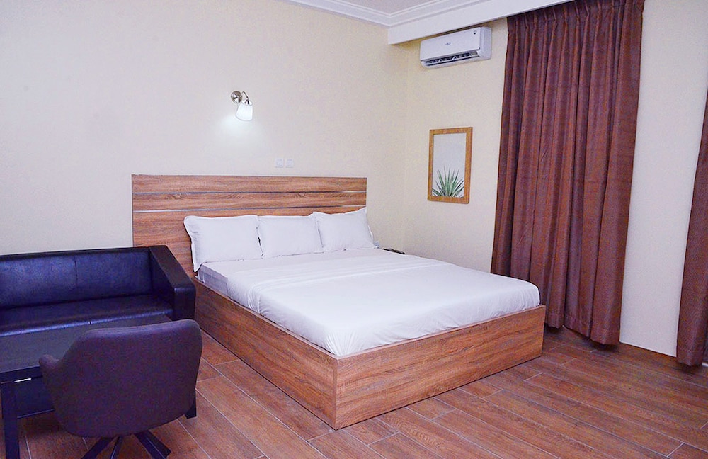 Royal Room photo 1