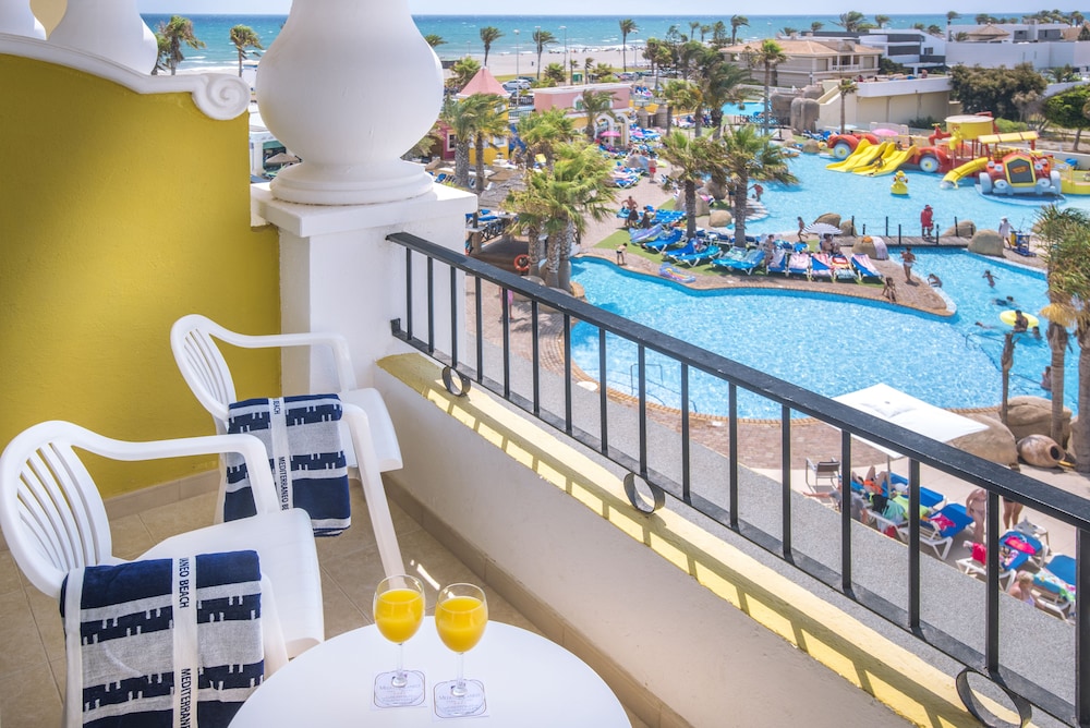 Standard Double Room (2 Adultos + 2 Children)