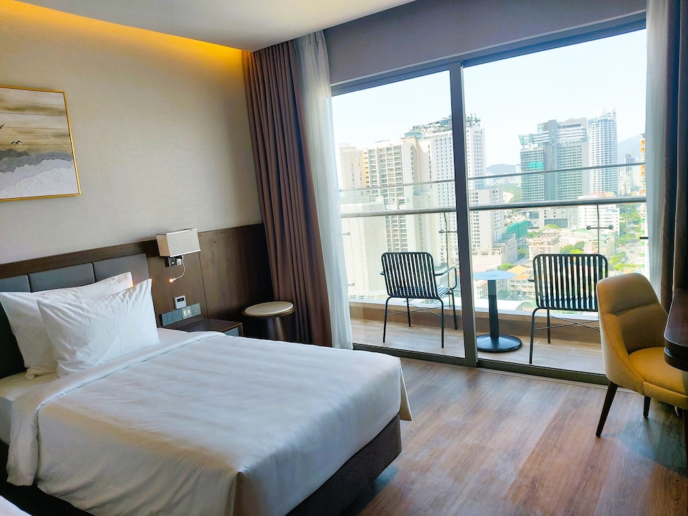 Deluxe Double Room, Balcony - Photo 5
