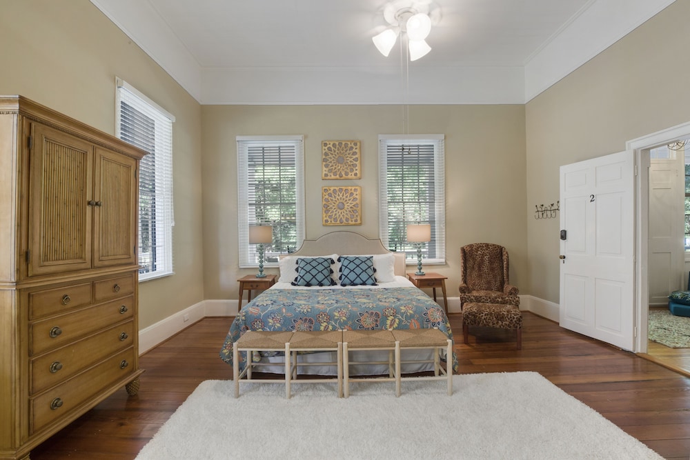 Luxury Single Room