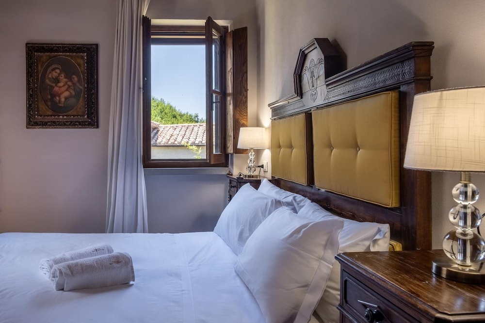 Suite, Park View