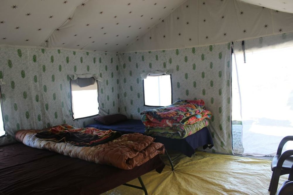 Tent, Multiple Beds photo 1
