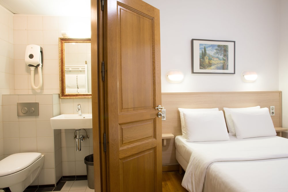 Standard Single Room photo 2