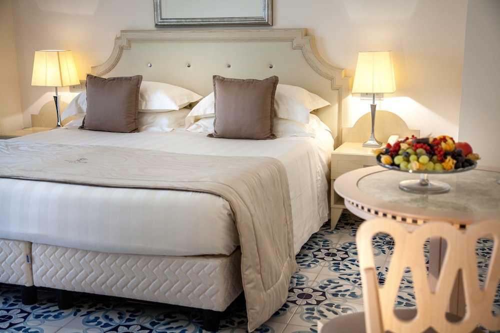 Classic Double Room Single Use, Sea View
