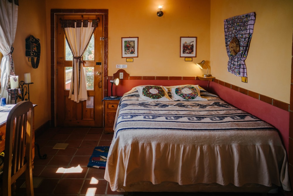 Standard Room, Balcony, Lake View photo 3