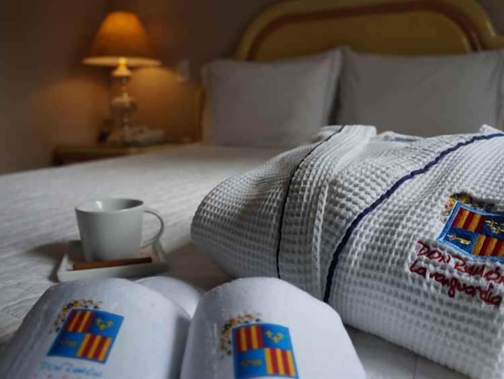 Executive Room - Photo 1