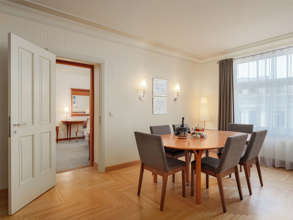 Presidential Suite, Terrace