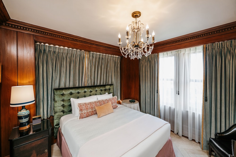 Superior Suite, Multiple Beds (Melpomene Two Bedroom Suite) - Photo 13