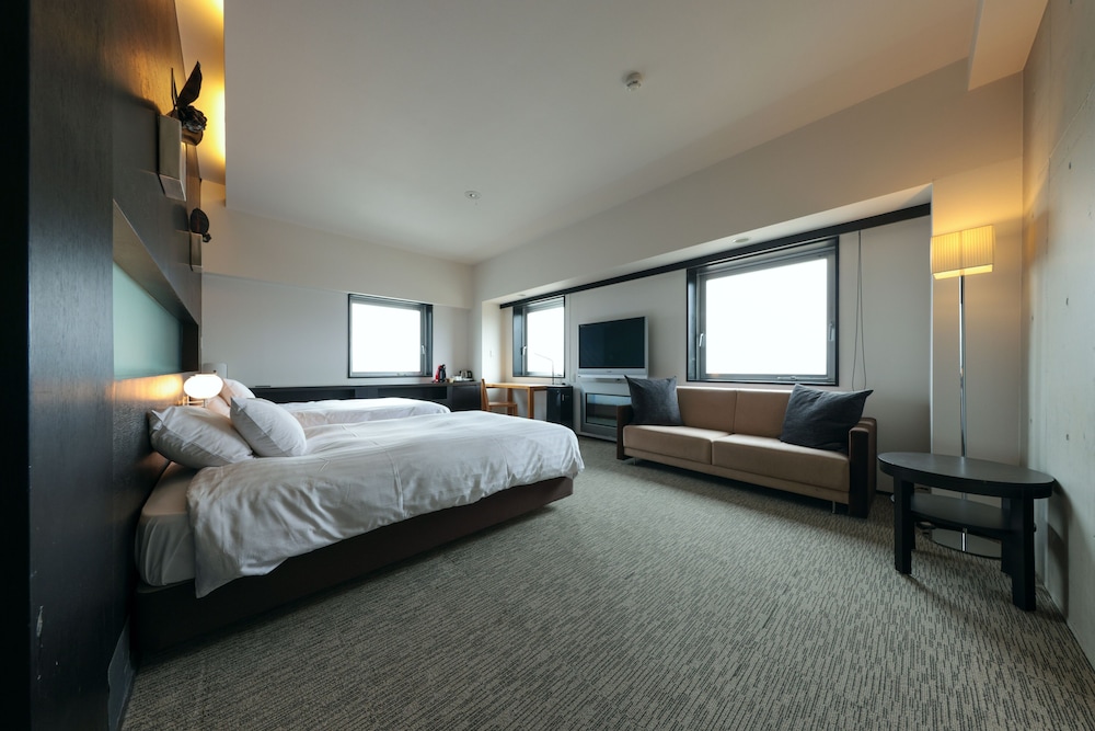 Deluxe Twin Room, Non Smoking (Charge from 3 years old)