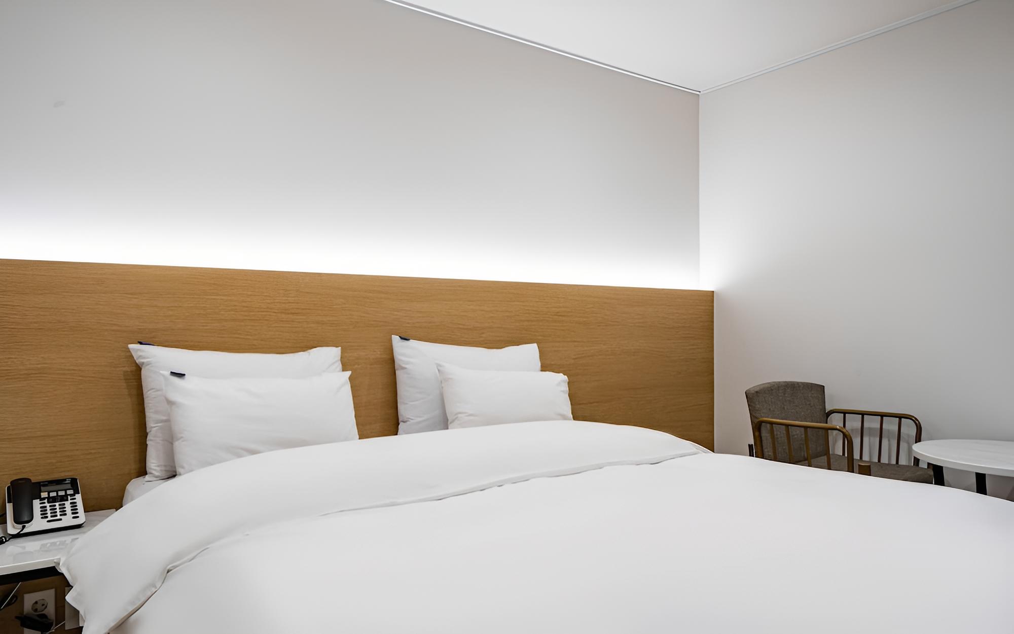 Room (Standard (non-smoking equipped with A) - Photo 11