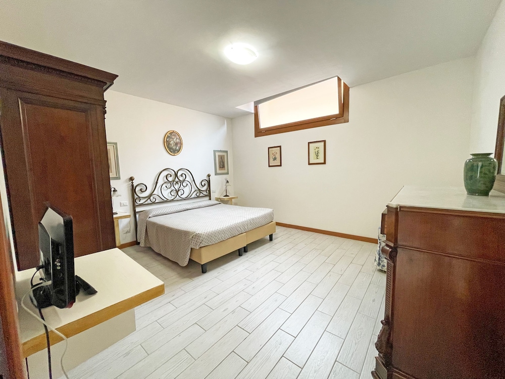 Apartment, 2 Bedrooms photo 3