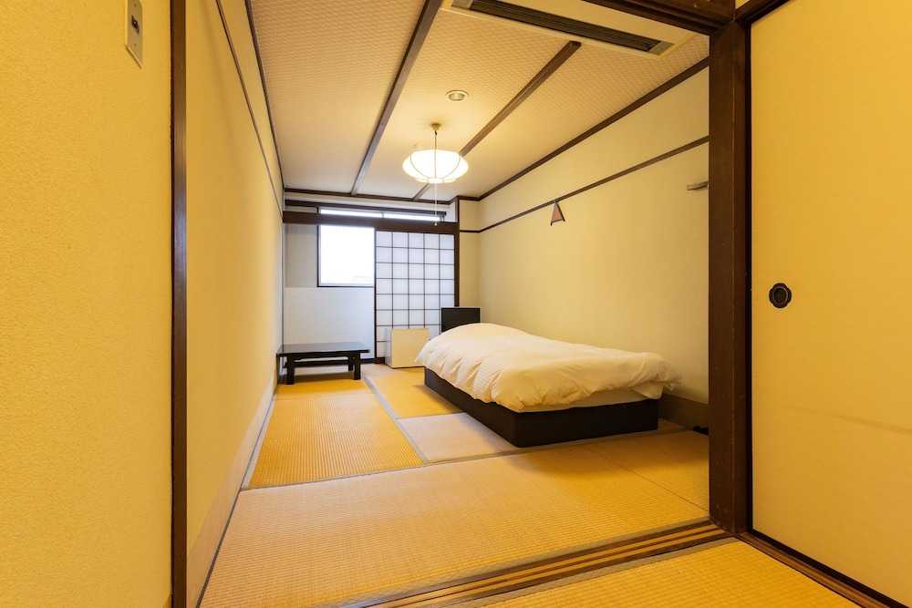 Single Bed Room without Toilet and Bath (6 Tatami Mats for 1 Person), Non Smoking photo 3