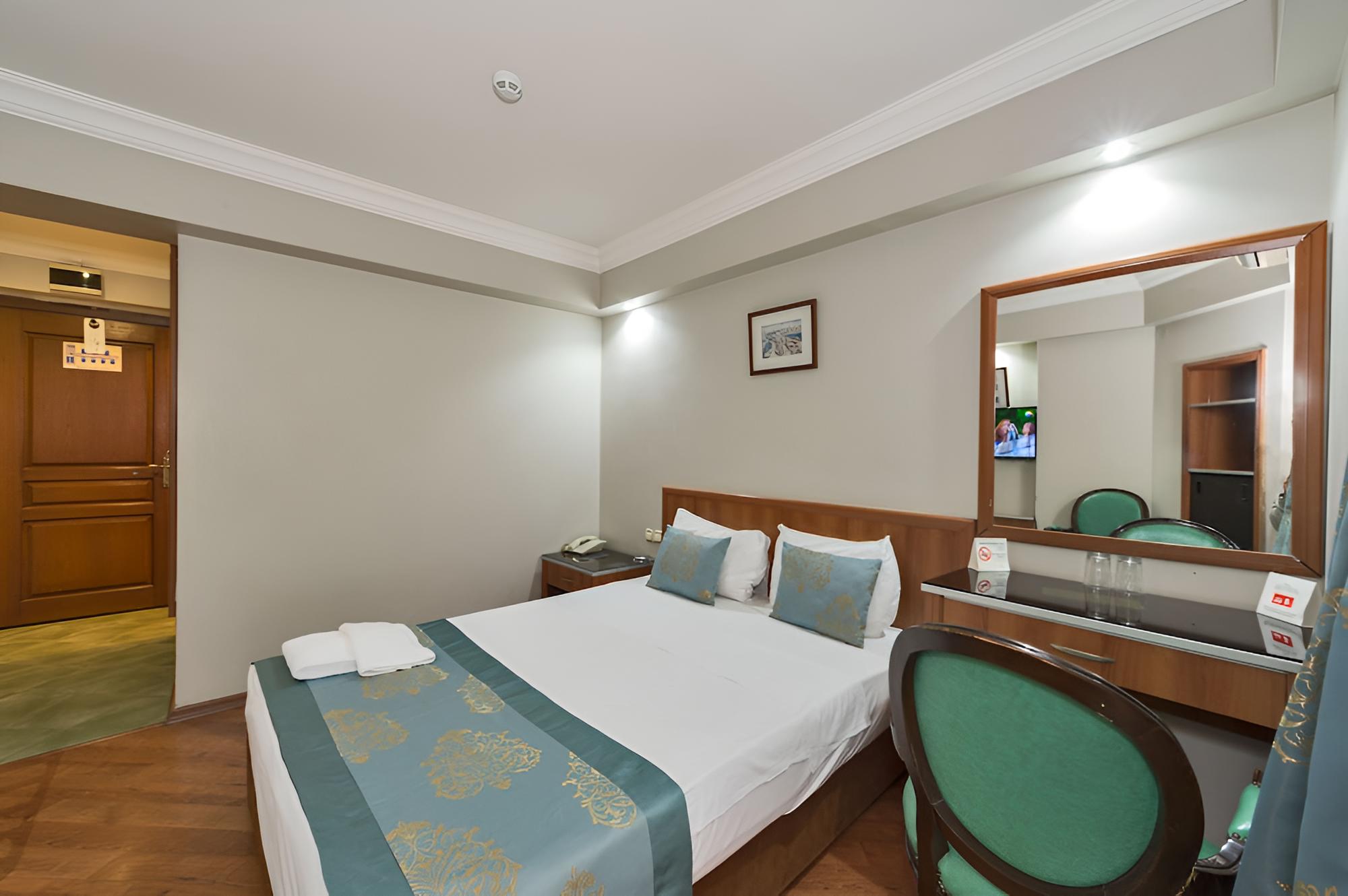 Double or Twin Room photo 2