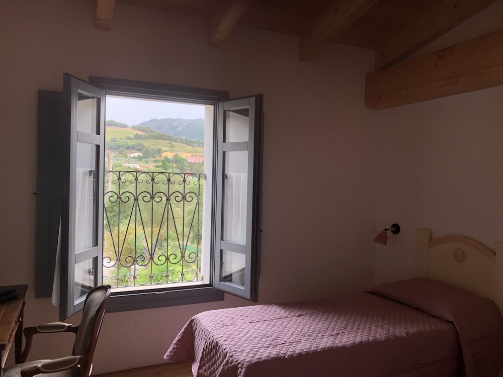 Panoramic Room