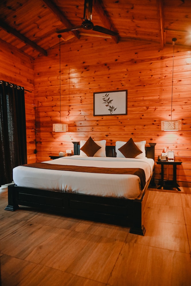 Regalia Bay View King Bed - Photo 6