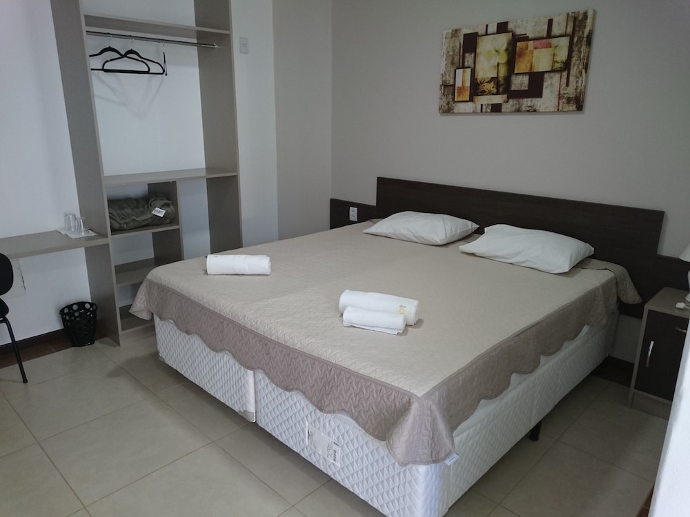 Comfort Room, 1 Queen Bed, Accessible photo 1