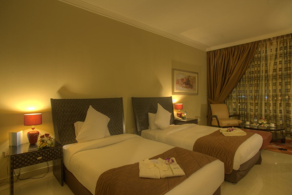 Deluxe Twin Room photo 3