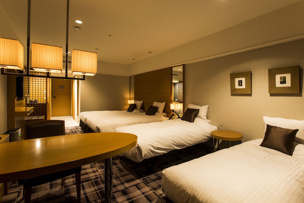 Executive Quadruple Room, Non Smoking (42㎡) - Photo 2