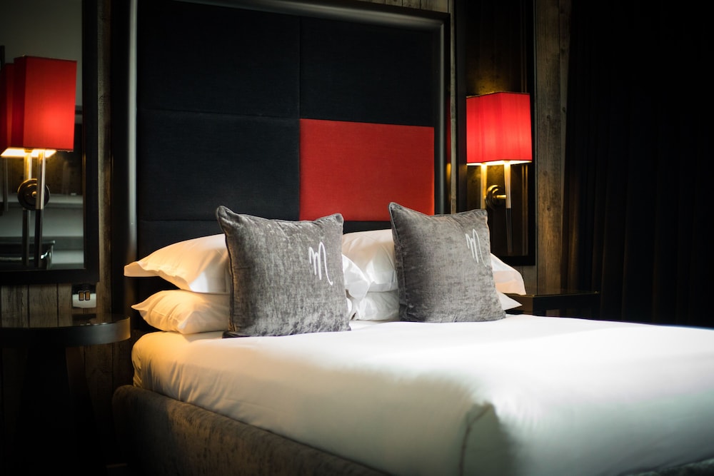 Standard Twin Room - Photo 4