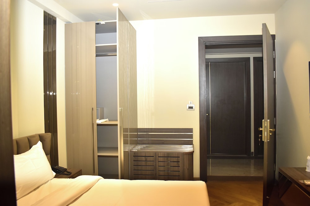 Double Room - Photo 2
