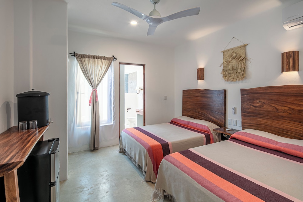 Standard Room, 2 Double Beds