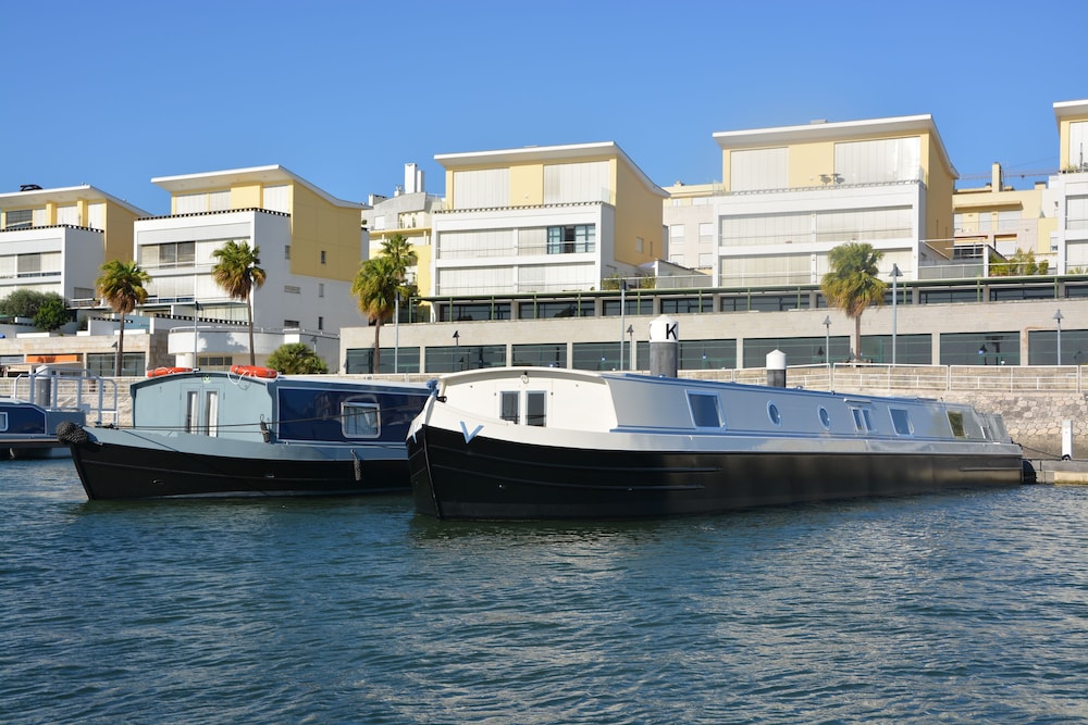 Docket Boat, 2 Bedrooms photo 2