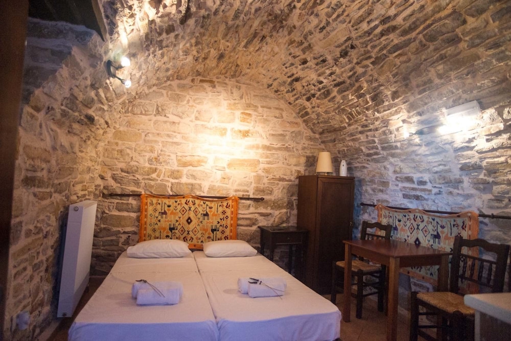 Traditional Quadruple Room, 2 Bedrooms photo 1