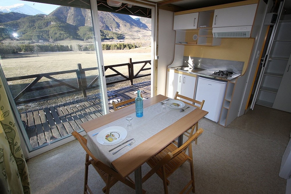 Chalet, 2 Bedrooms (Côté pré) photo 2