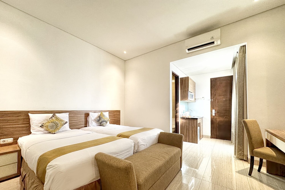 Business Double or Twin Room (Suite) - Photo 5