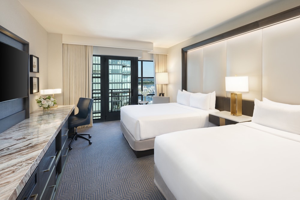 Suite, Multiple Beds (Knot)