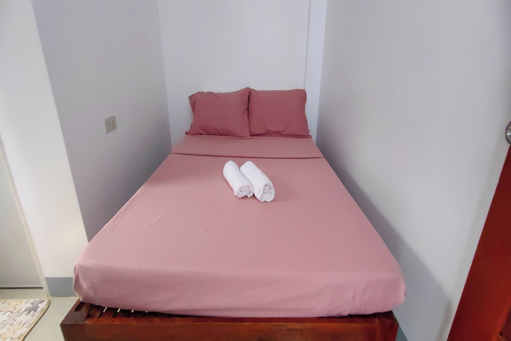 Standard Double Room, 1 Queen Bed