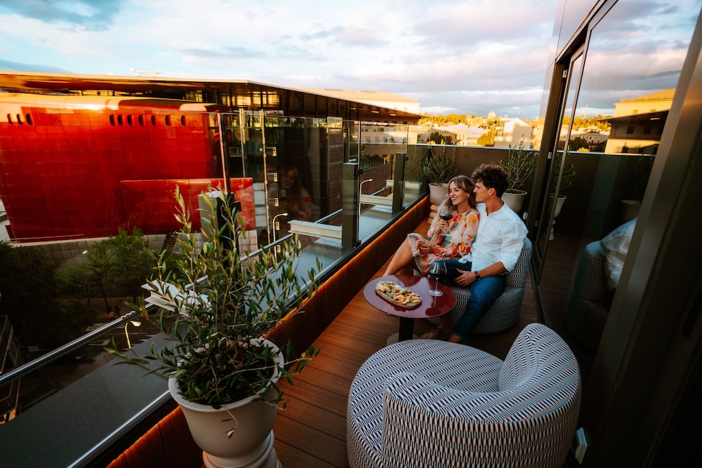 Rock Star Suite - Photo 4