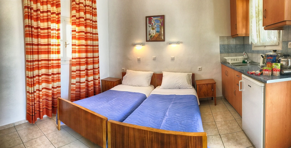 Apartamento Familiar con Vista al Jardín