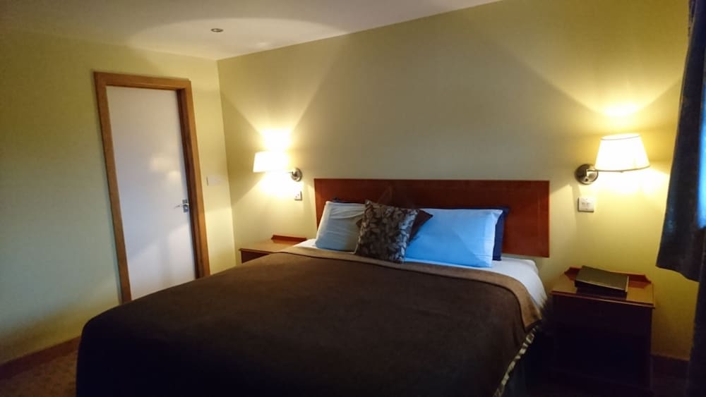 Classic Twin Room photo 2