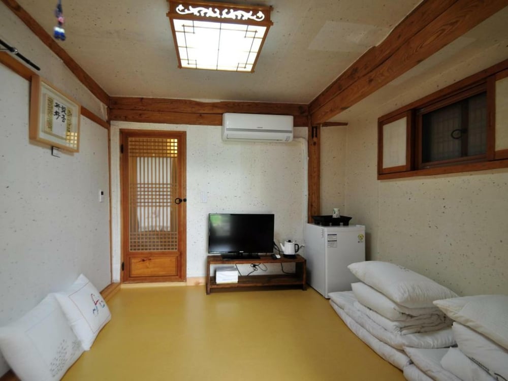 Room (Ondol D) photo 1