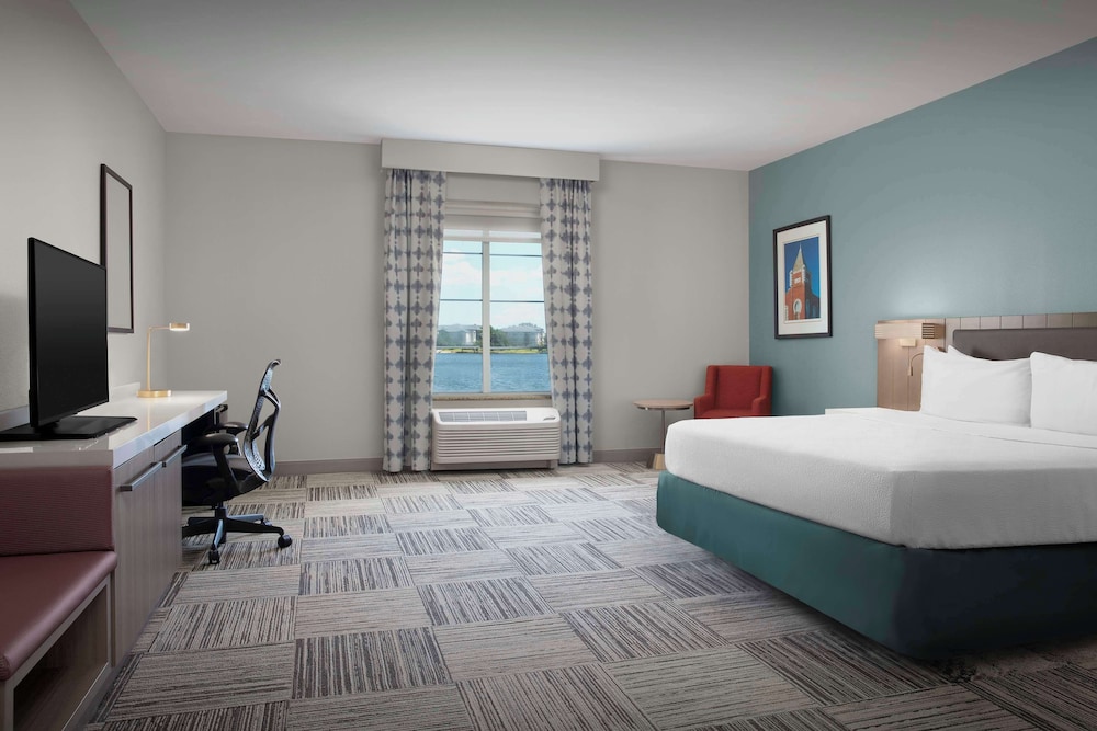 Room, 1 King Bed, Accessible - Photo 2