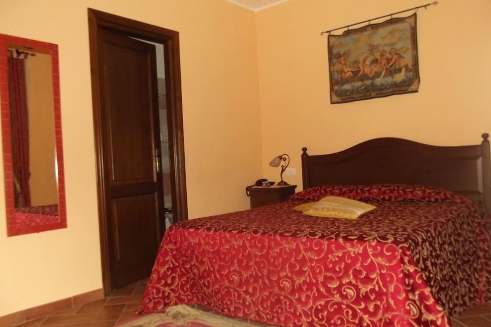 Classic Double Room Single Use photo 1